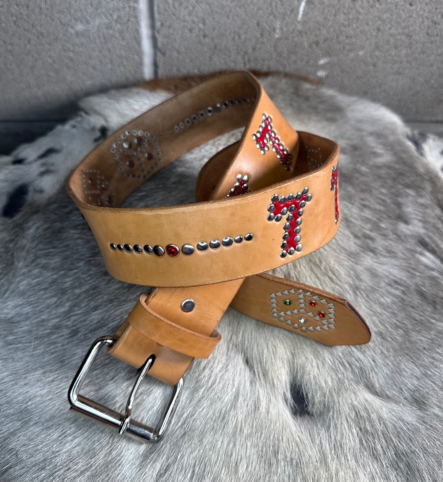 Natural Tan Lucky 777 Belt (red)