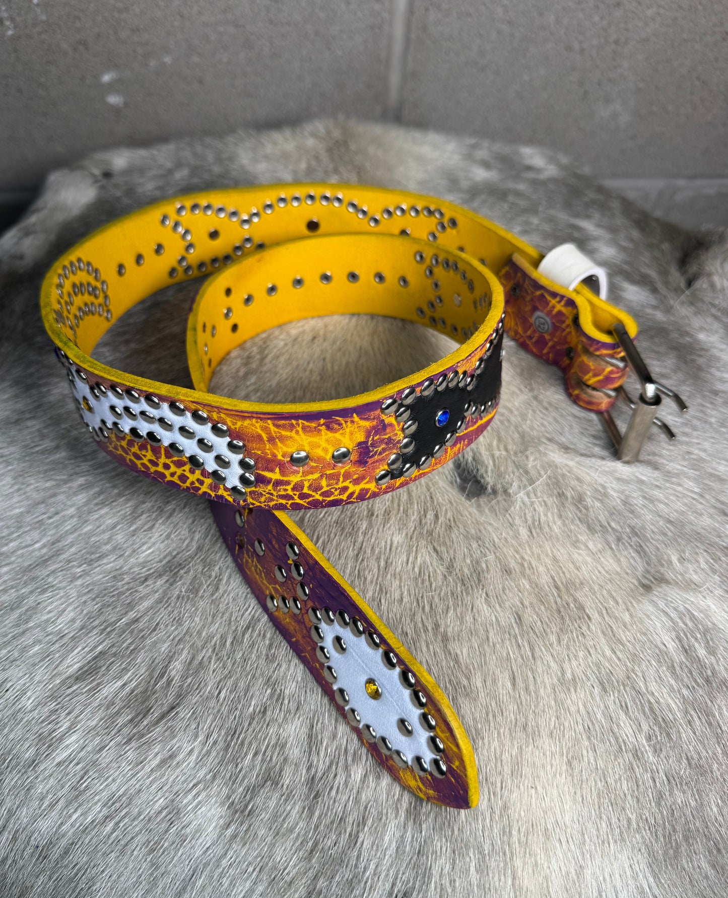 Croc Yellow+Purple Embossed Origins Belt (white/black)