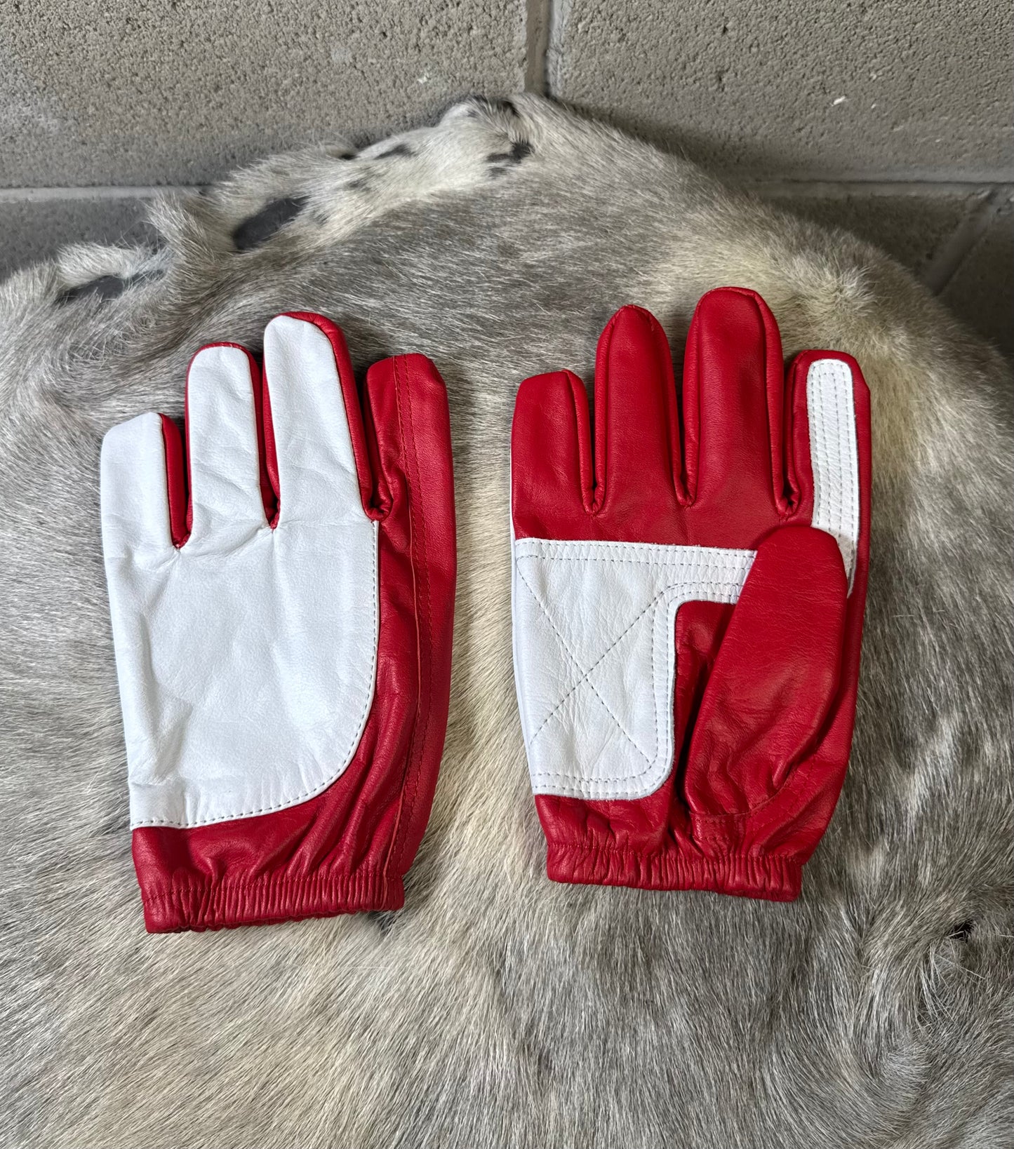 Red & White Half Gloves