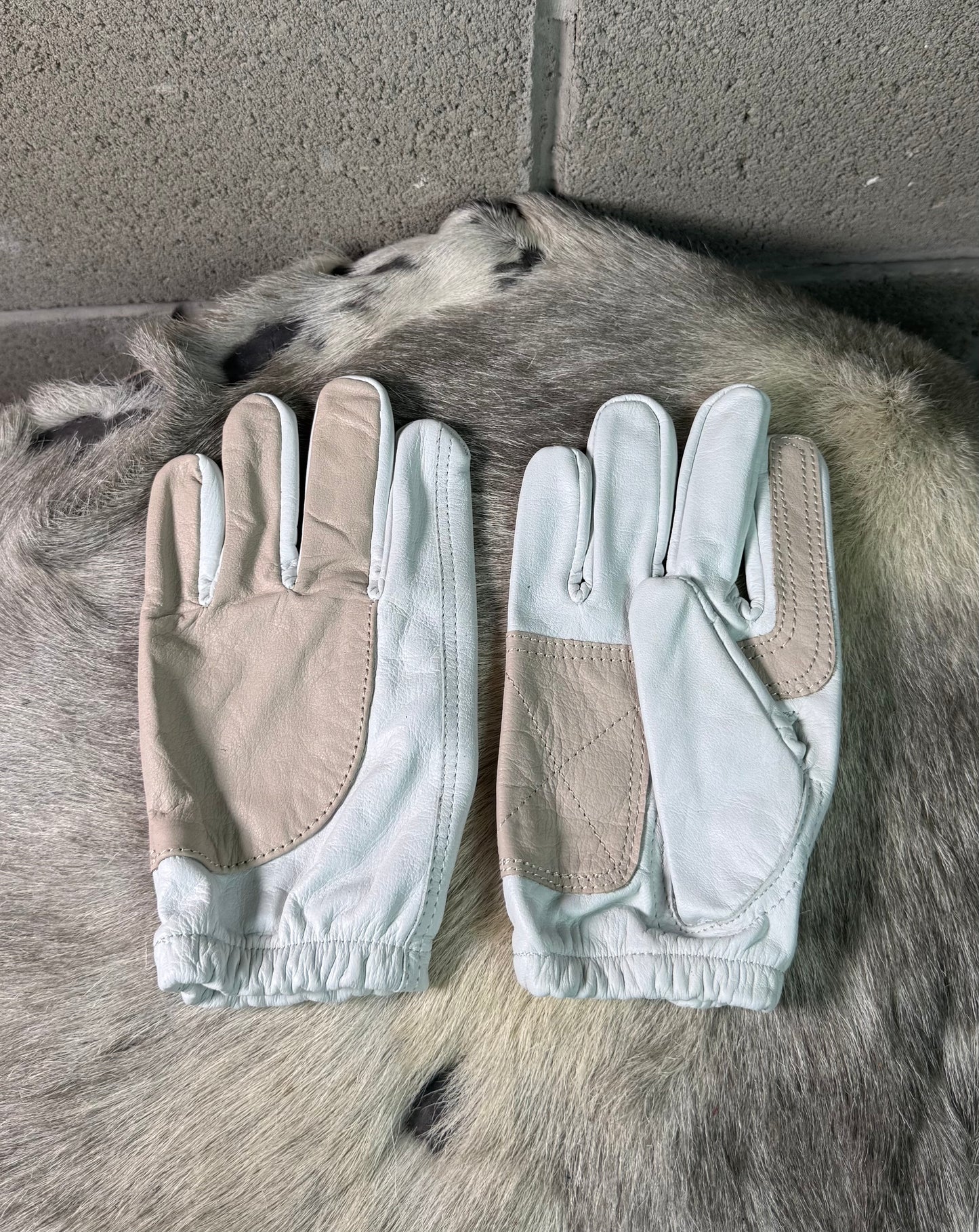 White & Tan Half Gloves