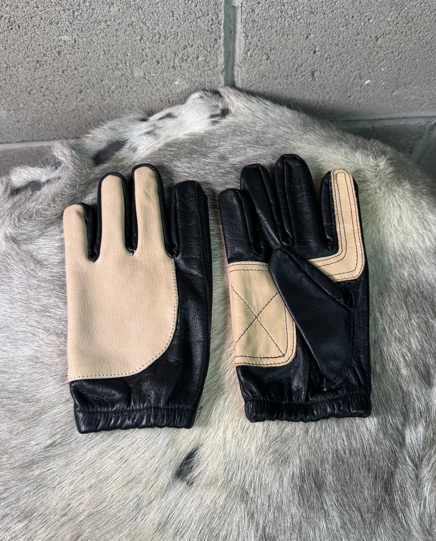 Black & Tan Half Gloves