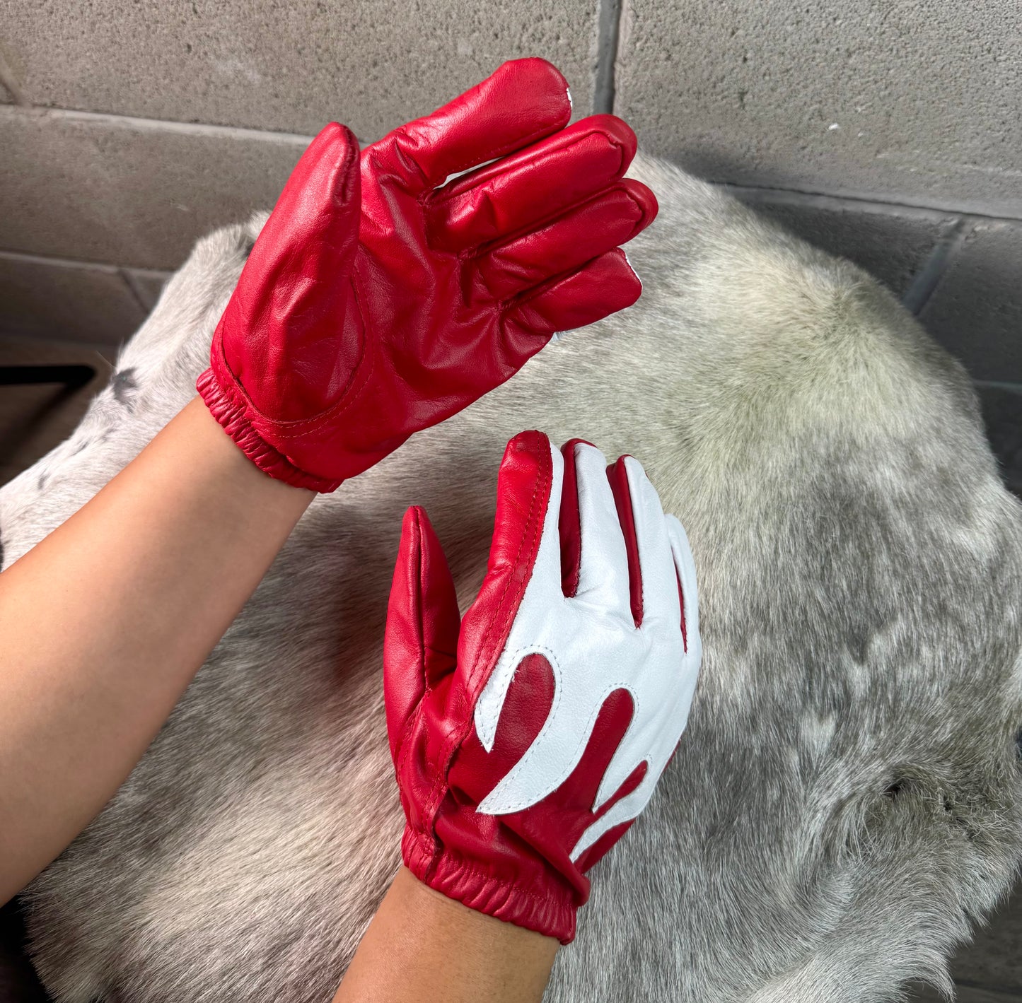 Red Flames Gloves