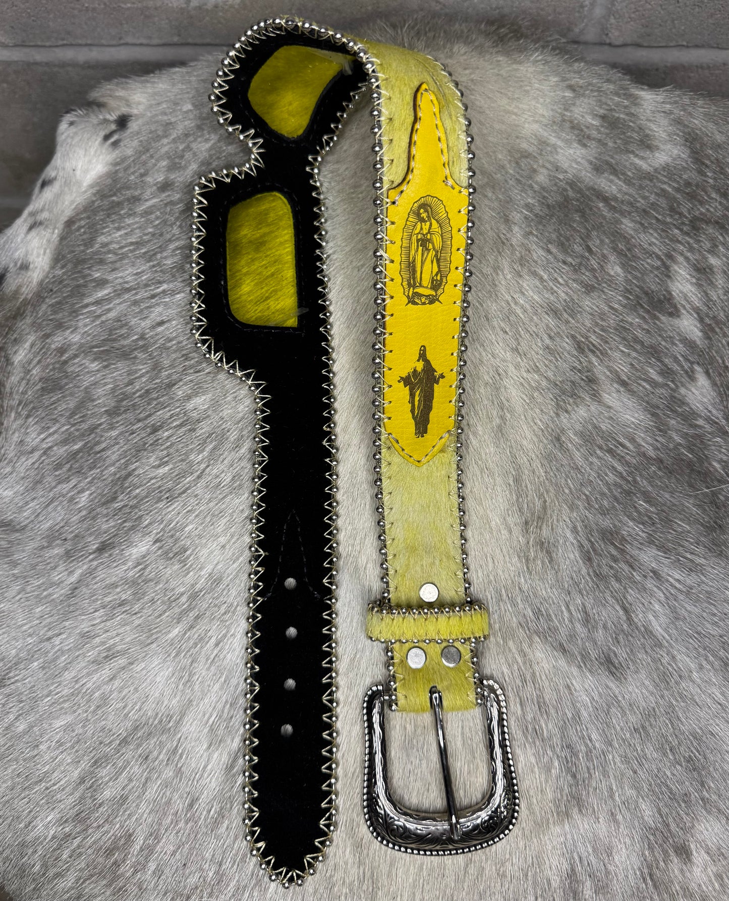 YELLOW Saint Glasses