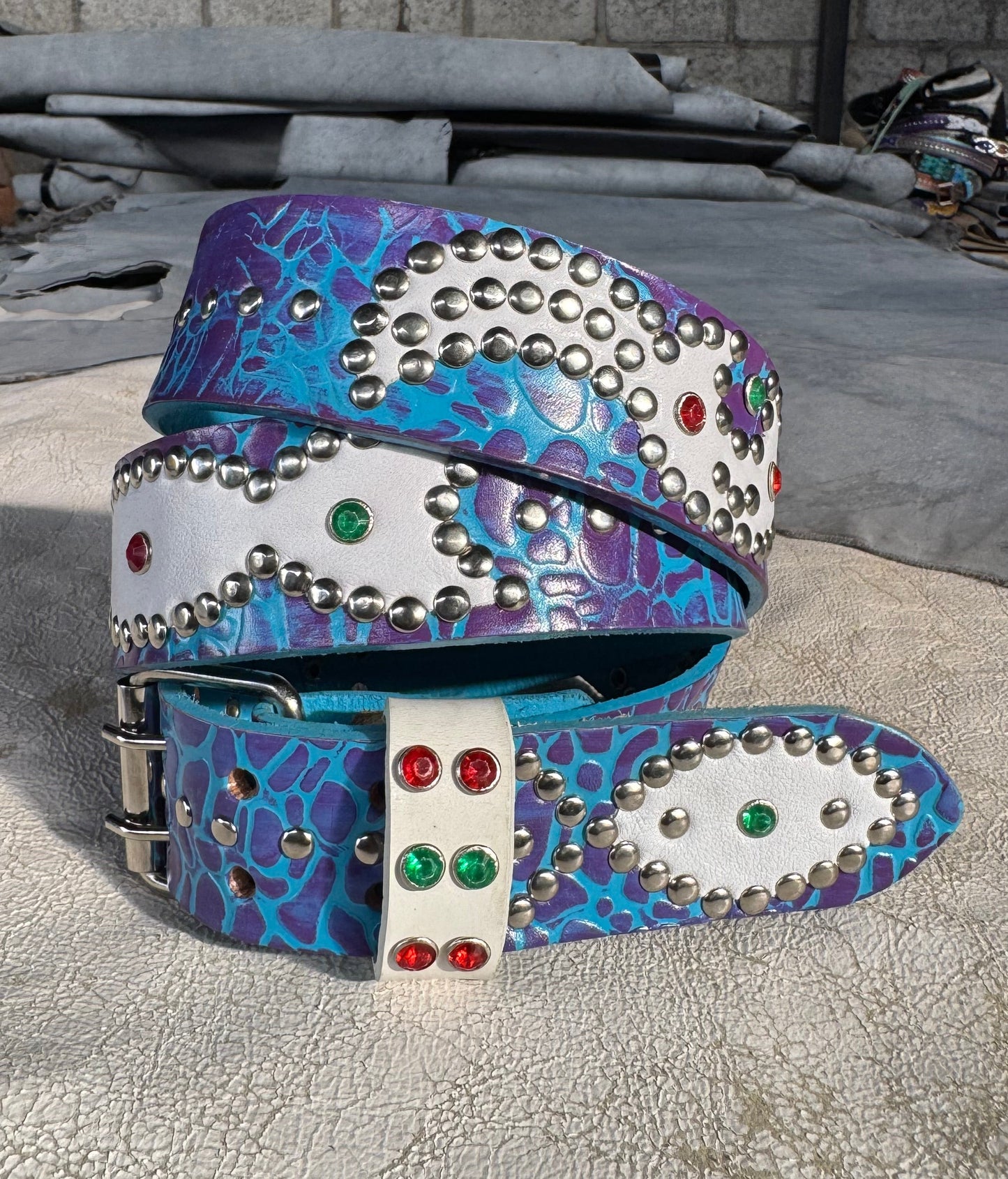 Elephant sky blue + purple Embossed Origins Belt (white)