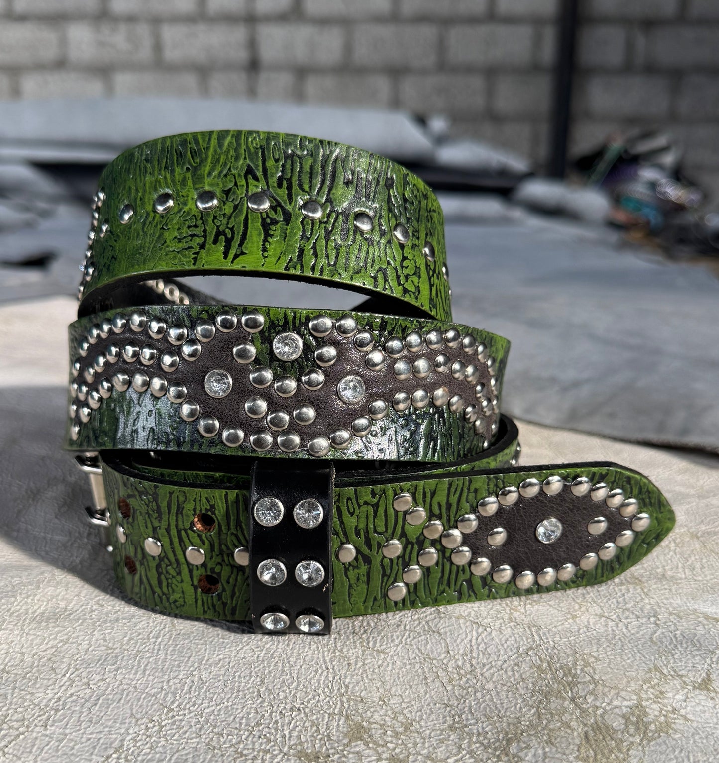 Reptile black + green Embossed Origins Belt (crystalized black)