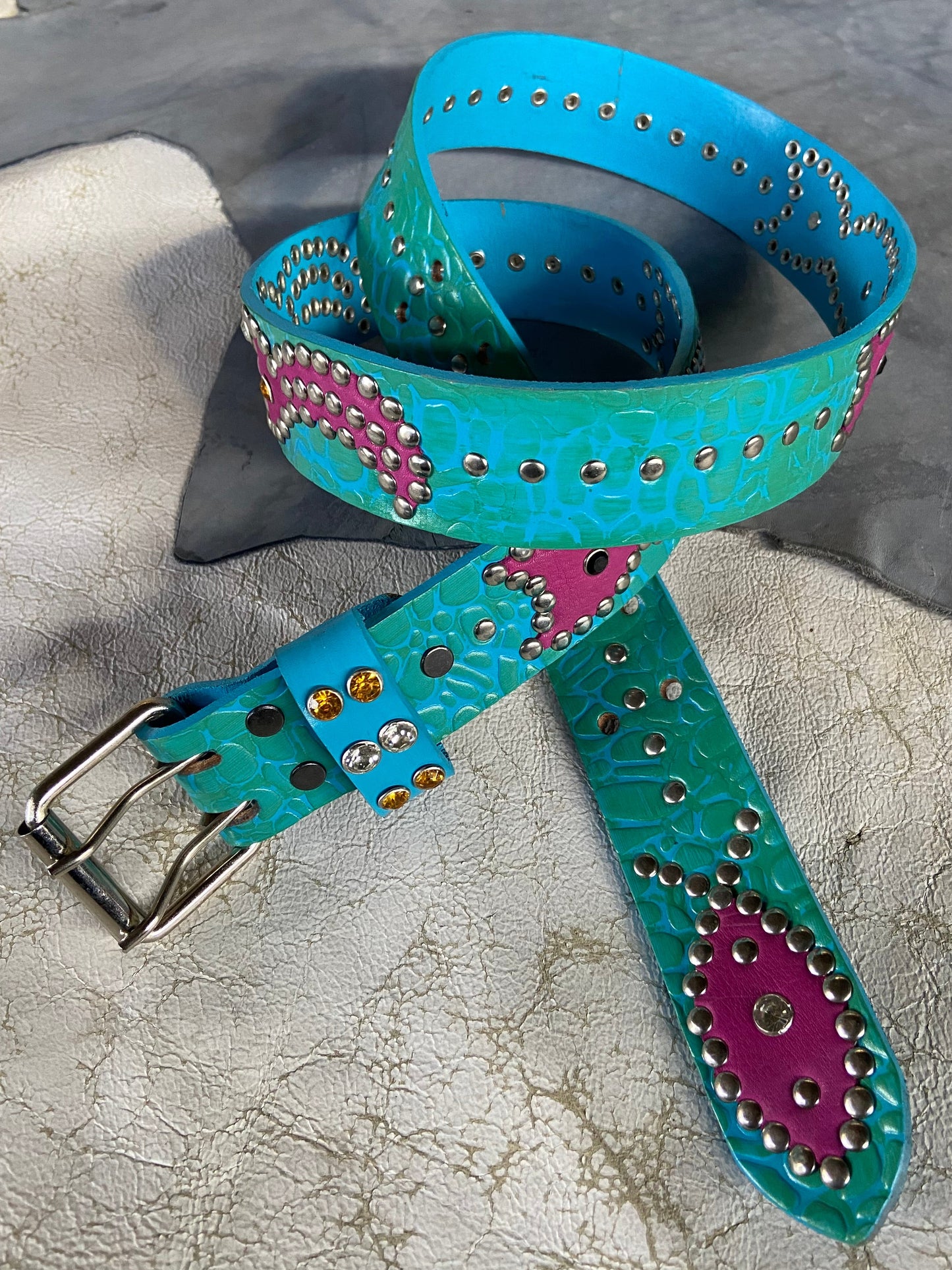 Elephant sky blue + turquoise Embossed Origins Belt (violet)