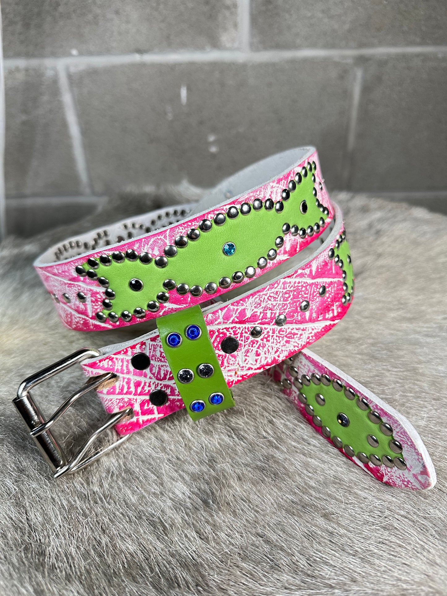 Croc Pink + White Embossed Origins Belt (Lime Green)
