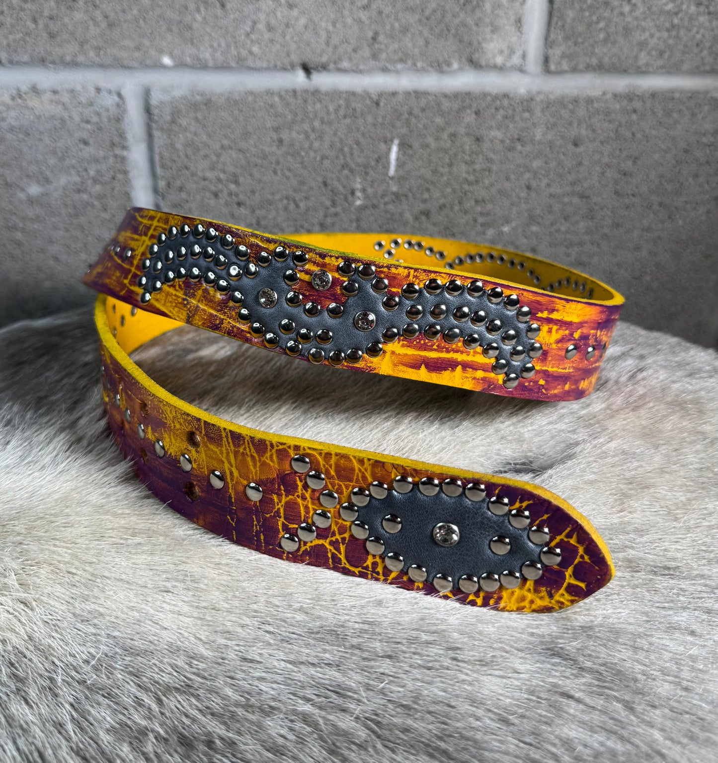 Croc Purple+Yellow Embossed Origins Belt (crystal grey)