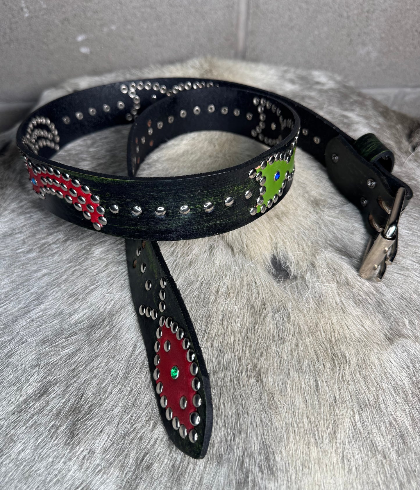 Black+Lime Green Distressed Origins Belt (red/lime green)