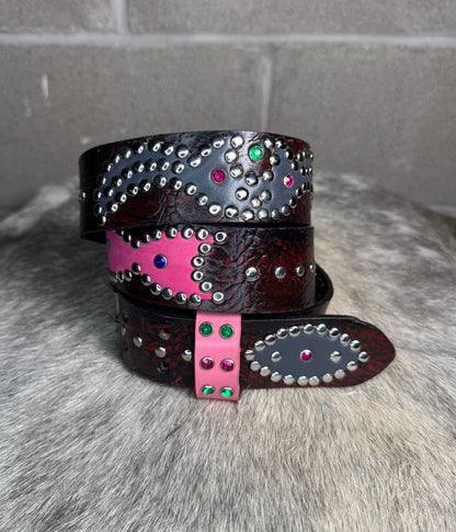 Croc Burgundy+Black Embossed Origins Belt (grey/pink)