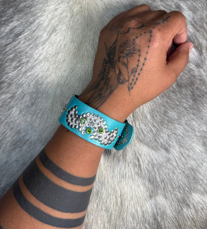 Turquoise origins bracelet (cowhide)
