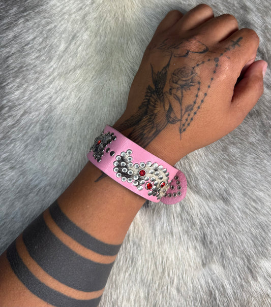 Pink origins bracelet (cowhide)