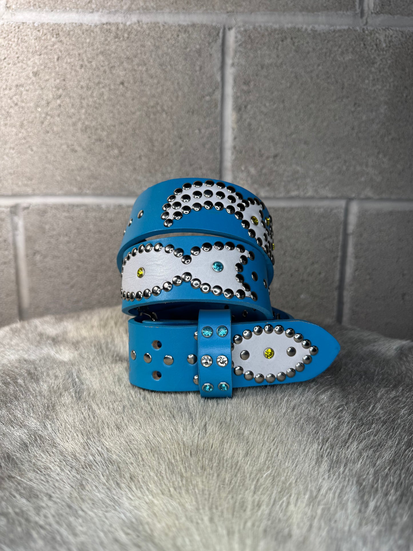 SKY BLUE Origins Belt (white)