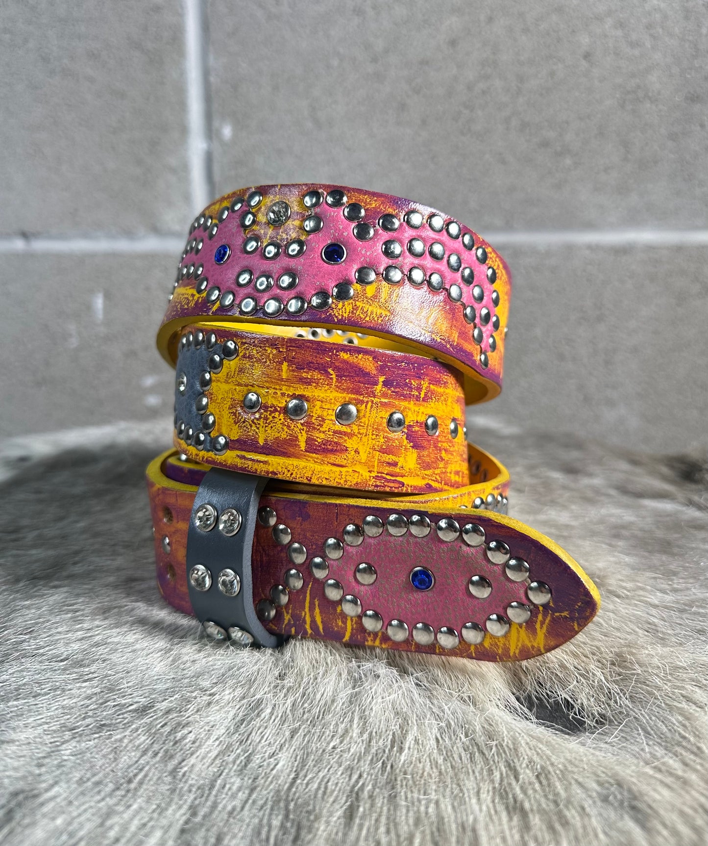Croc Yellow+Purple Embossed Origins Belt (pink/grey)